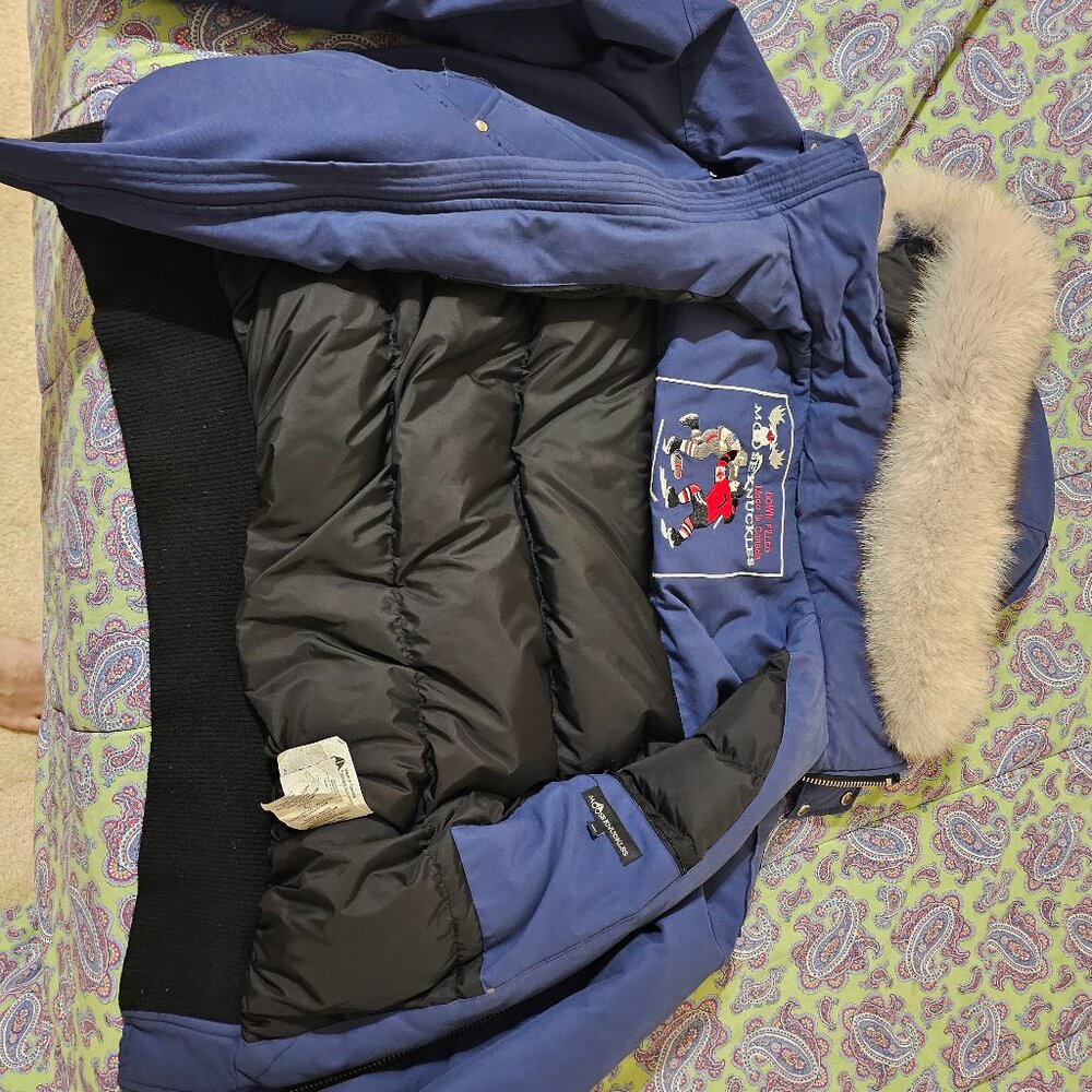 moose knuckle parka Men's Medium, Barely used.
